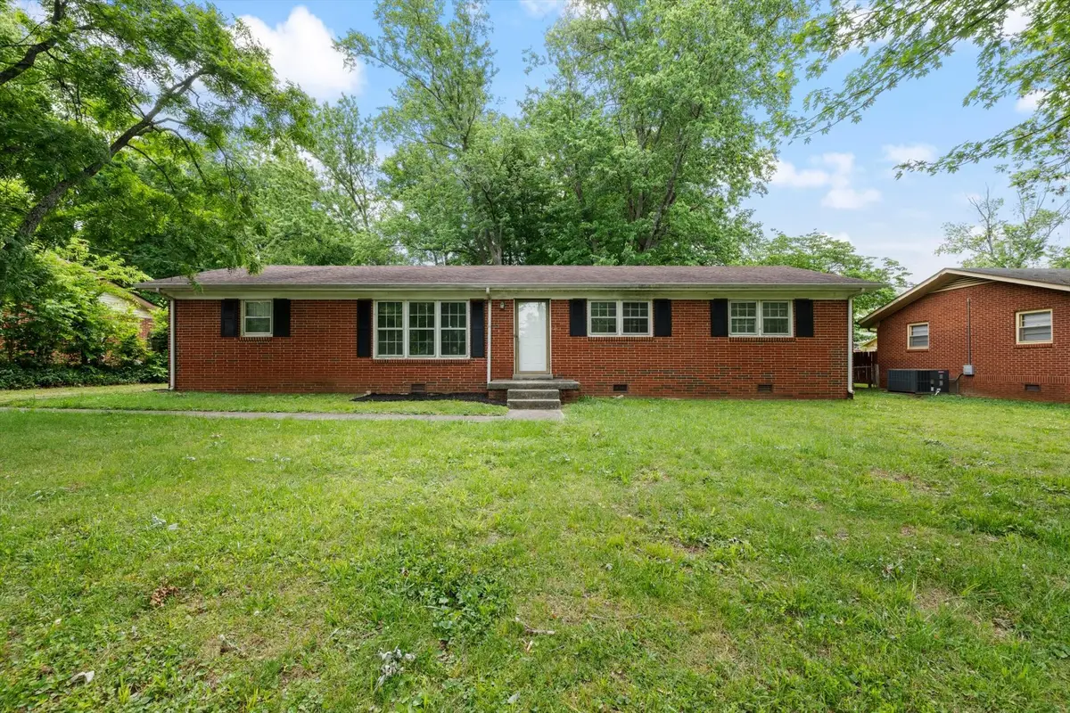 1822 Susan Dr, Murfreesboro, TN 37129 - #1