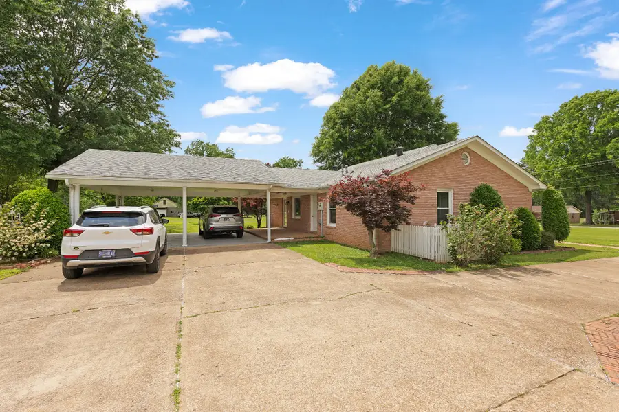 1410 Northwood Dr, Huntingdon, TN 38344 - #3