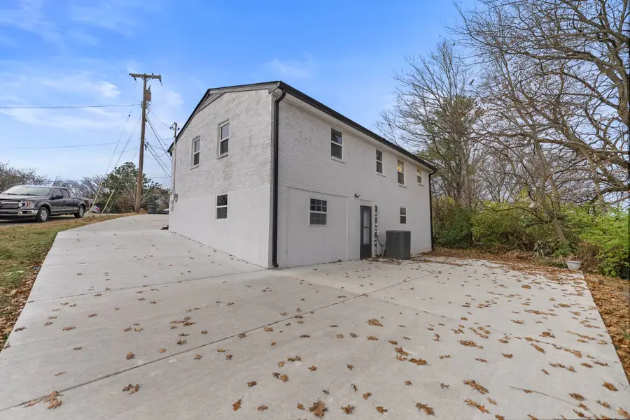 3304 Cocoa Dr, Nashville, TN 37218 - #2