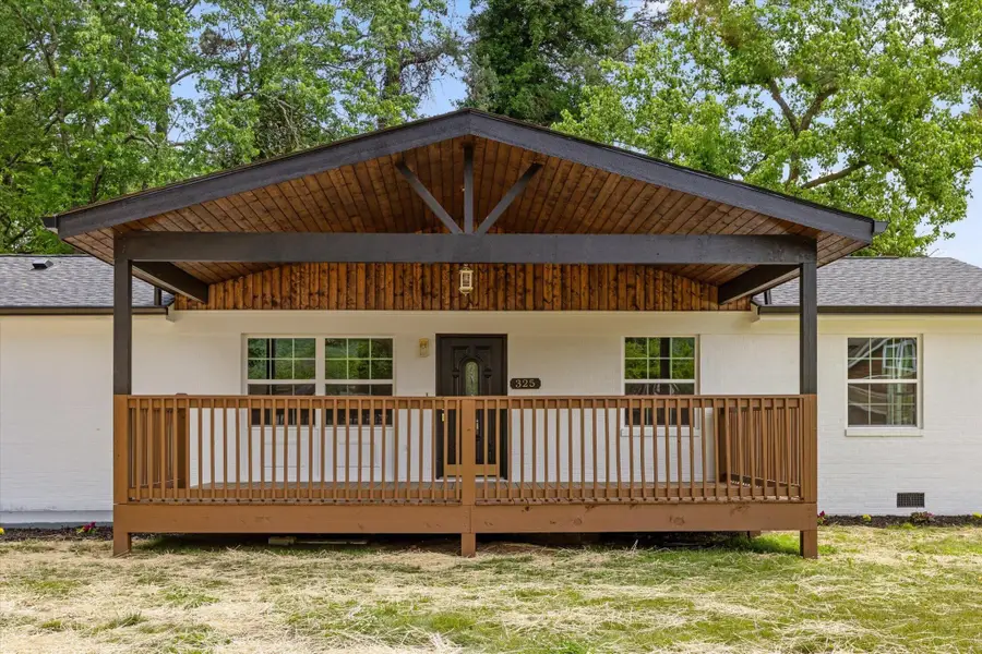 325 10th Street W, Jasper, TN 37347 - #2