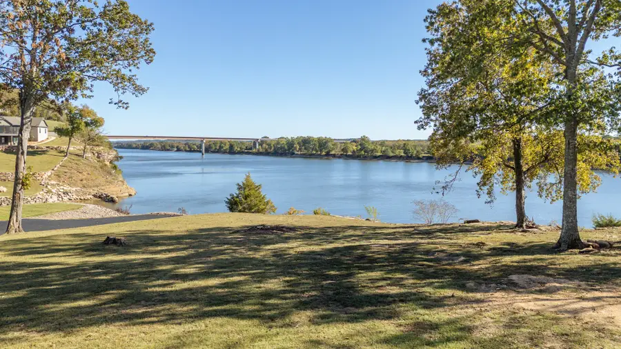 21 Rivers Edge Cv, Bath Springs, TN 38311 - #3
