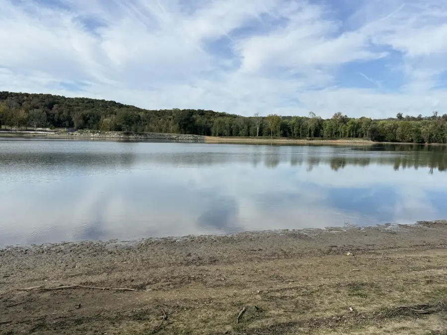 313 Hardin Bottom River Rd, Clifton, TN 38425 - #2