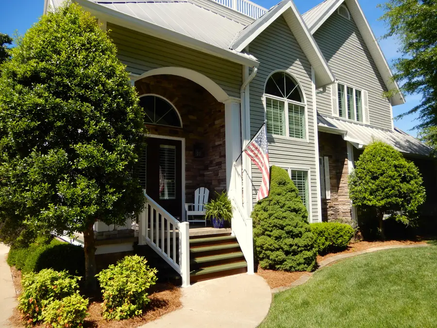 738 Marina Village Dr, Grand Rivers, KY 42045 - #3