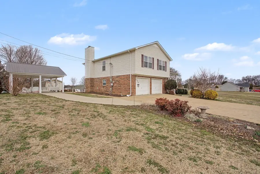397 Canaan Rd, Columbia, TN 38401 - #3