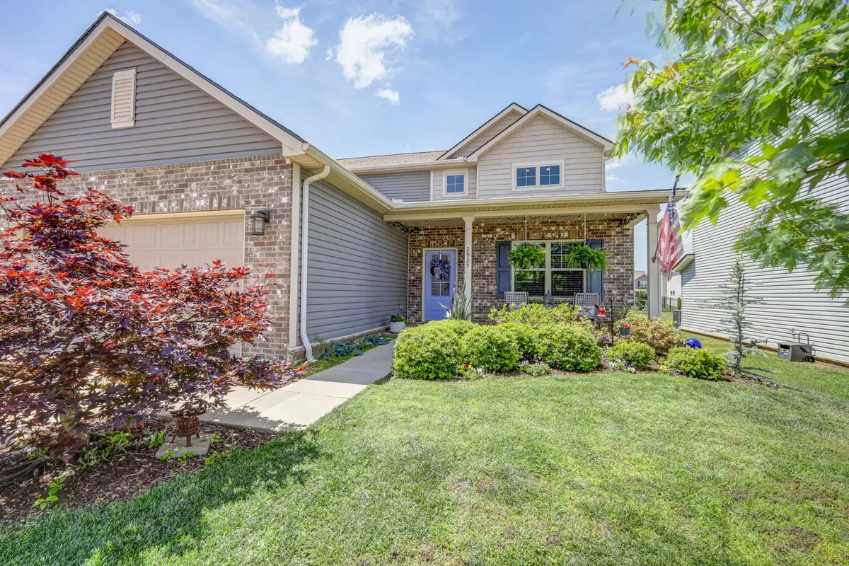 2925 Hen Brook Dr, Columbia, TN 38401 - #1