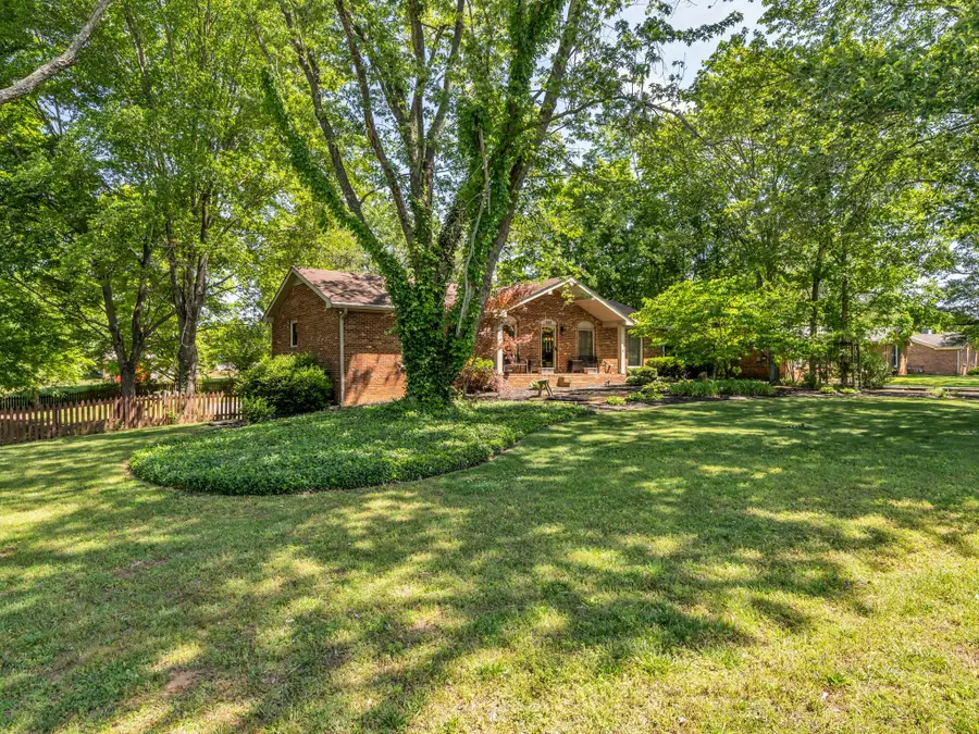 3043 Trough Springs Rd, Clarksville, TN 37043 - #2