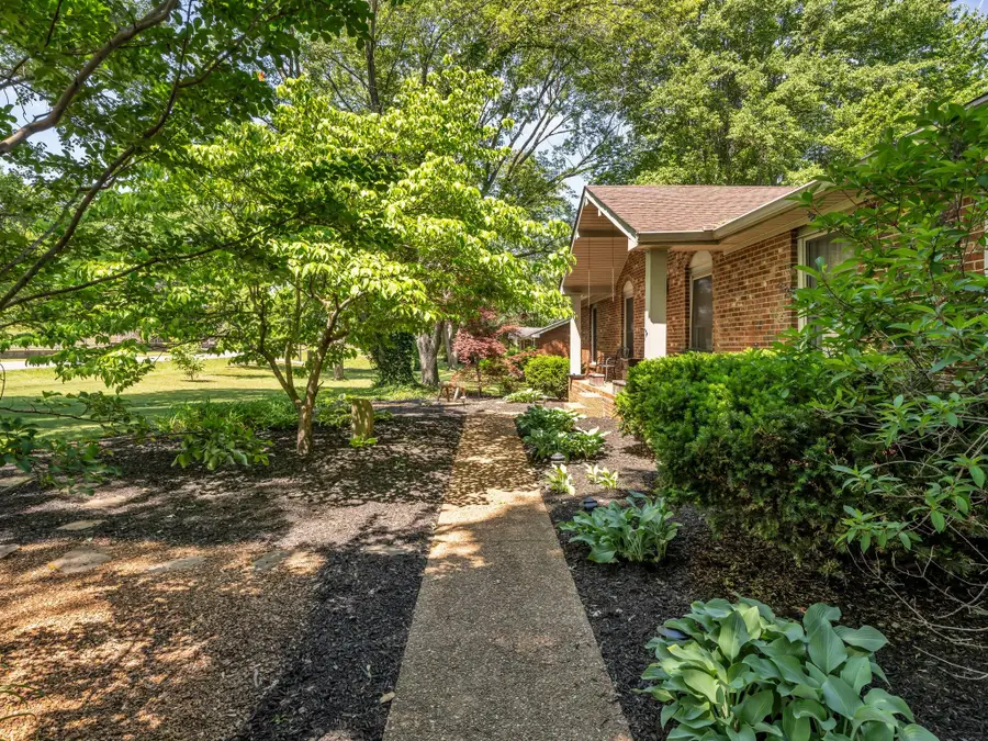 3043 Trough Springs Rd, Clarksville, TN 37043 - #3