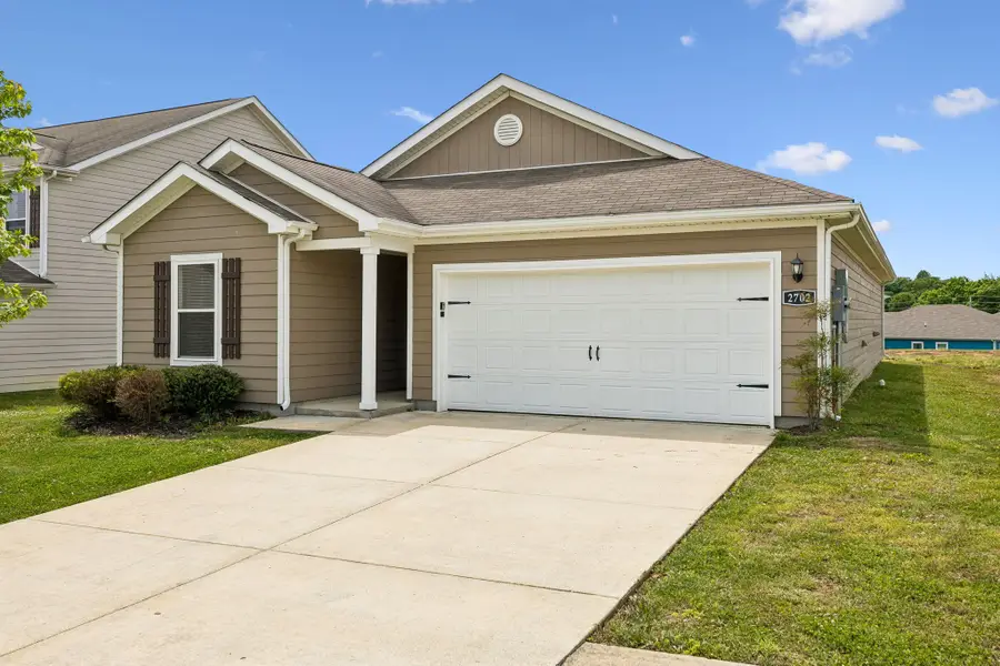 2702 Swarm Ct, Columbia, TN 38401 - #2