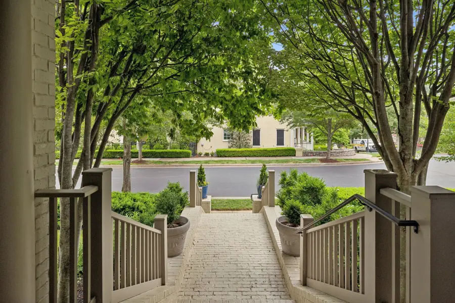 1025 Falling Leaf Cir, Brentwood, TN 37027 - #2