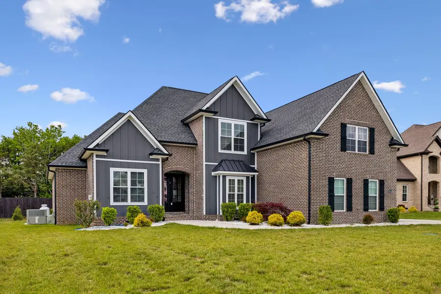 2614 Holly Springs Dr, Murfreesboro, TN 37128 - #2