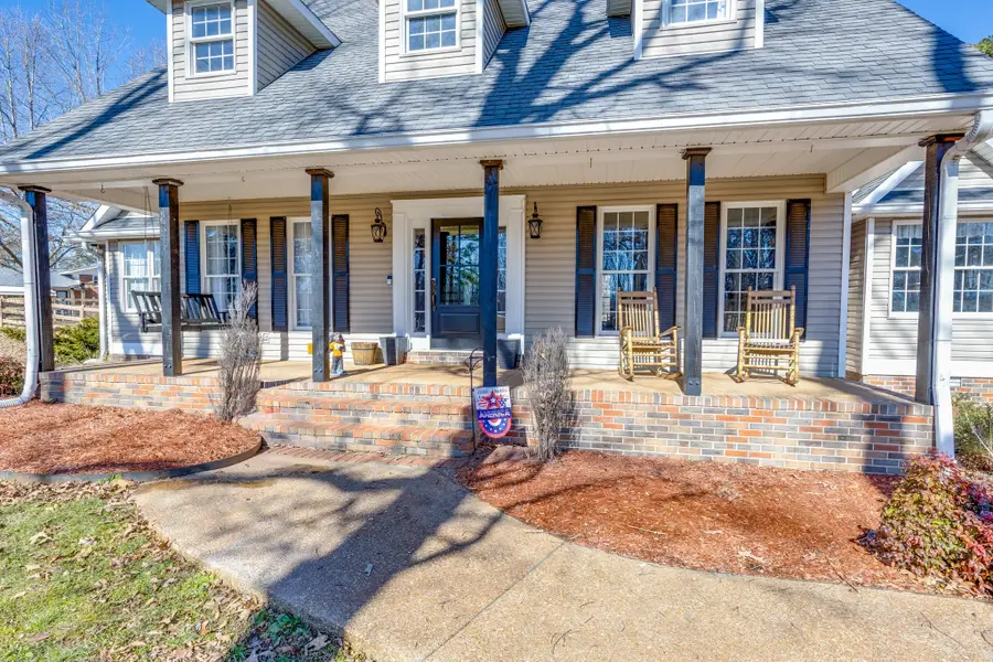 831 Columbia Hwy, Hohenwald, TN 38462 - #3