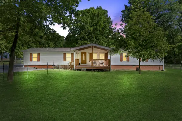 2840 Newcut Rd, Columbia, TN 38401