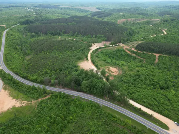 2 Hohenwald Hwy, Waynesboro, TN 38485
