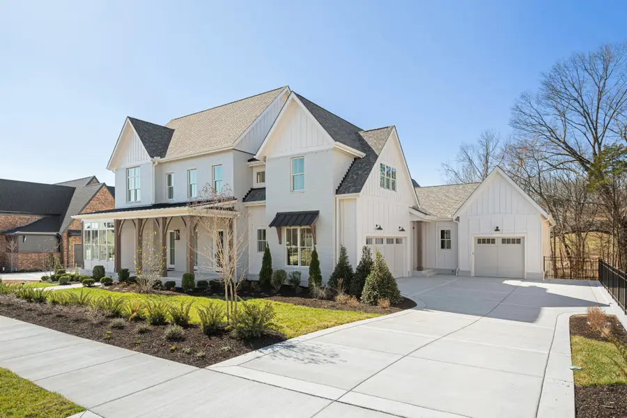 8876 Edgecomb Dr, College Grove, TN 37046 - #2