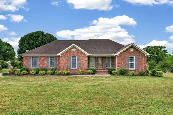 31 Eastridge Rd, Fayetteville, TN 37334