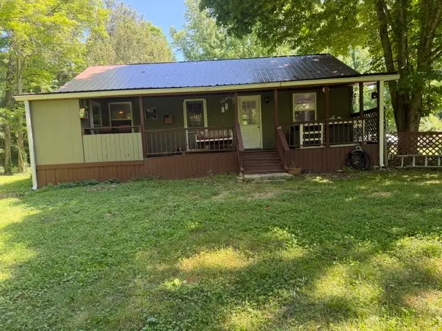 806 Case Rd, Prospect, TN 38477 - #3