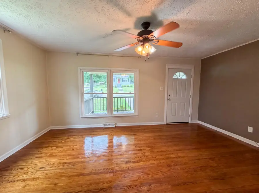 1820 Figures Ave, Columbia, TN 38401 - #3