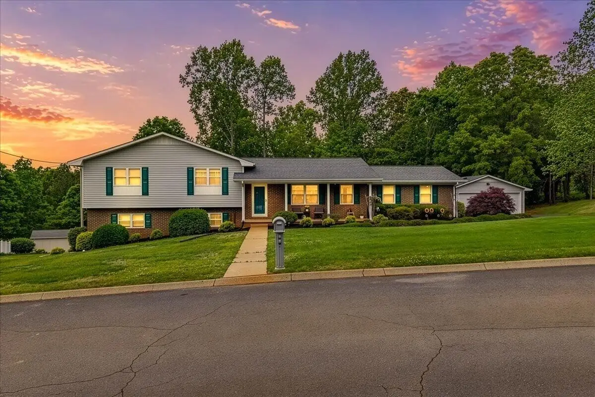 1107 Brentwood Drive, Etowah, TN 37331 - #1