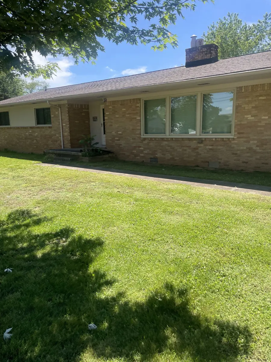 605 Springer Rd N, Lawrenceburg, TN 38464 - #2