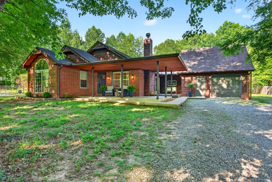 1039 Lena Rosson Rd, Chapmansboro, TN 37035 - #2