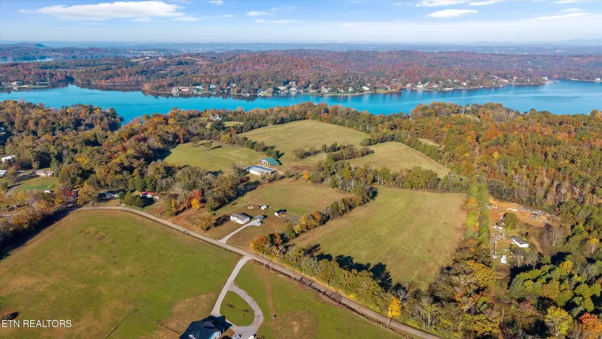 727 Bales Hollow Rd, Friendsville, TN 37737 - #1