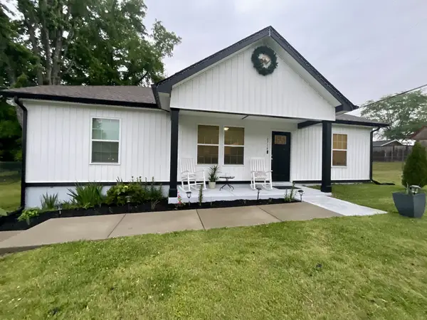 2718 Driftwood Dr, Springfield, TN 37172