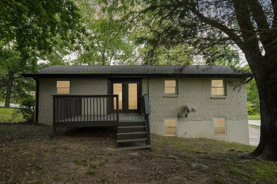 504 Kenney Dr, Clarksville, TN 37042 - #2