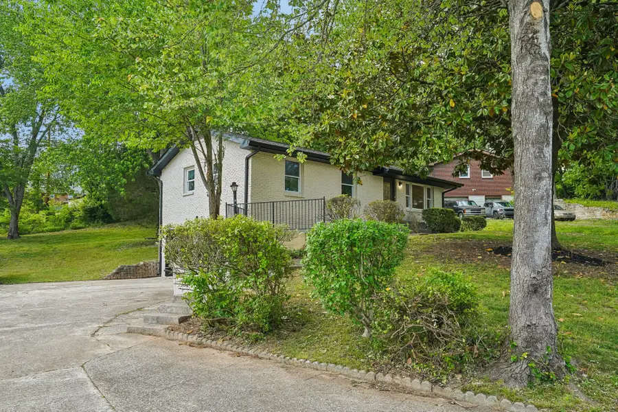 504 Kenney Dr, Clarksville, TN 37042 - #3