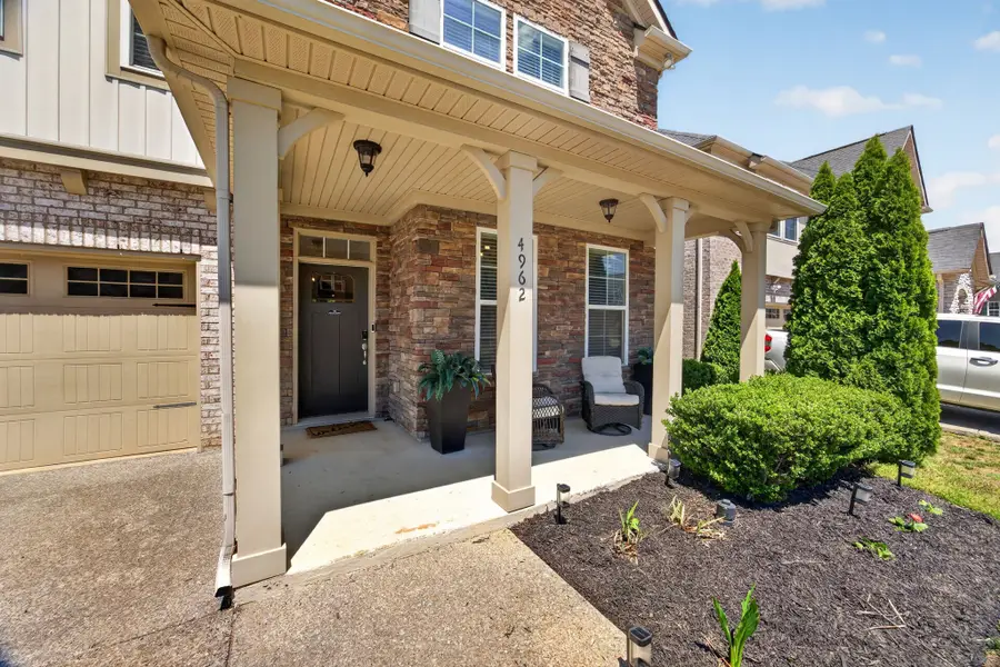 4962 Napoli Dr, Mount Juliet, TN 37122 - #2