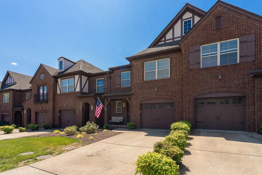 504 Millwood Ln, Mount Juliet, TN 37122 - #2