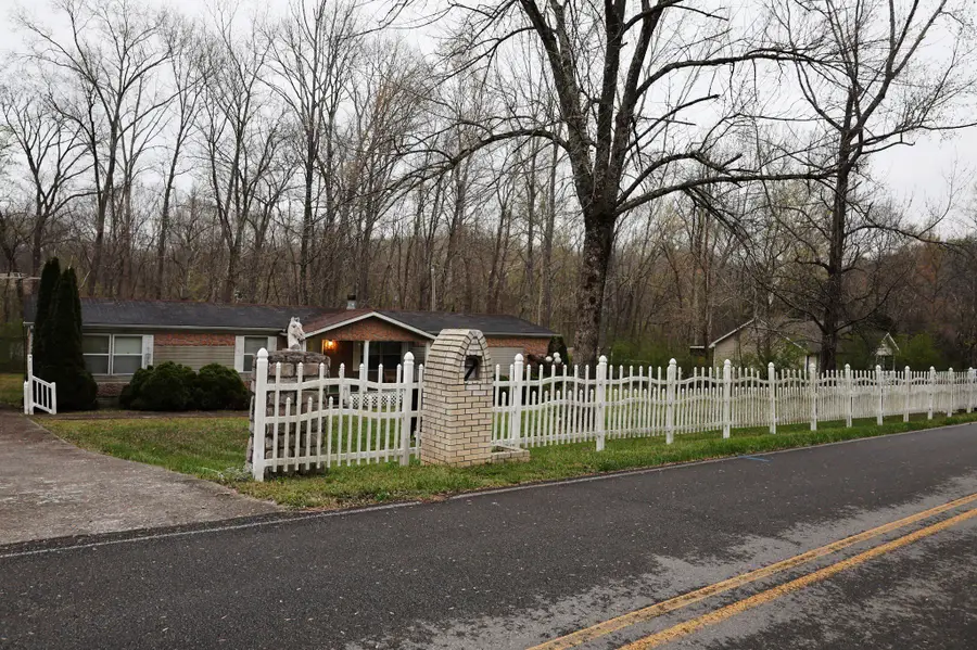 1050 Macon Wall Rd, Ashland City, TN 37015 - #3
