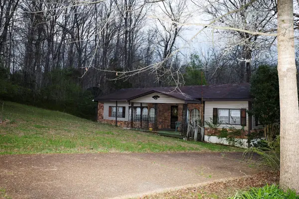 1040 Macon Wall Rd, Ashland City, TN 37015