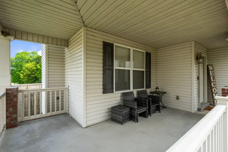 304 W Winterberry Trl, White House, TN 37188 - #2