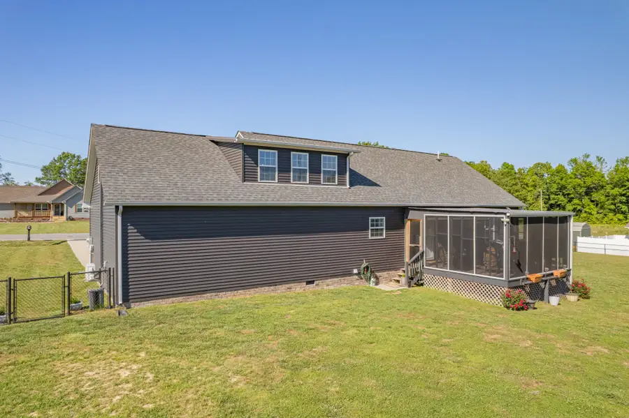 522 Springwater Dr, Summertown, TN 38483 - #3