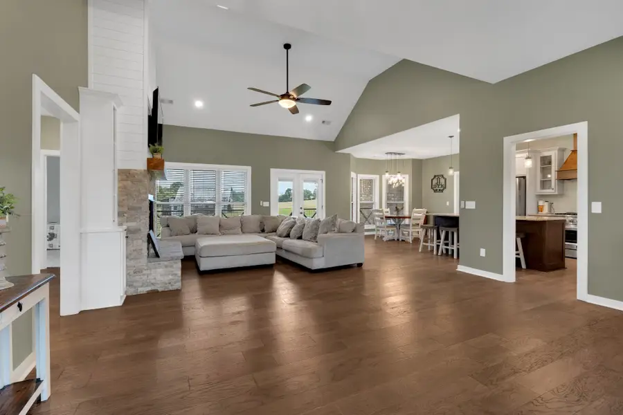 668 Himesville Rd, Shelbyville, TN 37160 - #3