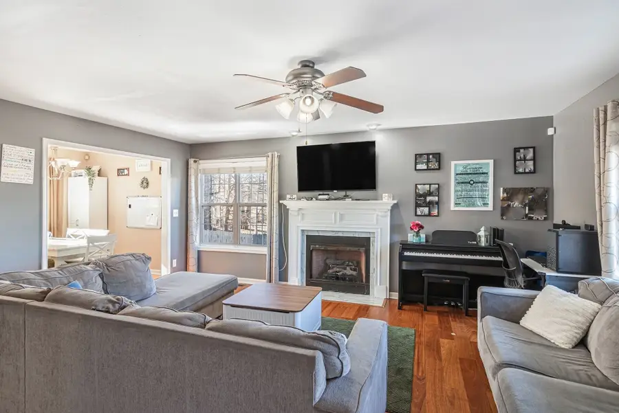 669 Wolfchase Ct, Clarksville, TN 37042 - #2