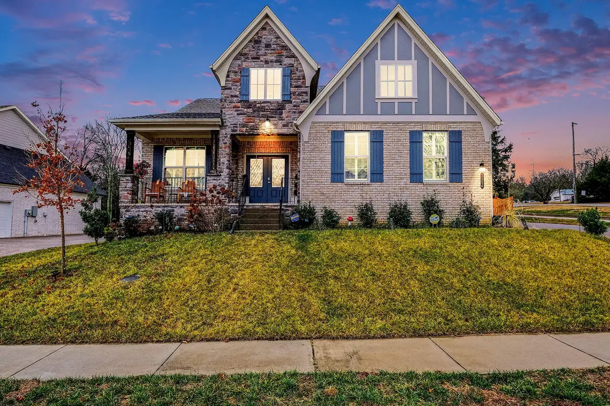 3006 Oxford Dr, Mount Juliet, TN 37122 - #1