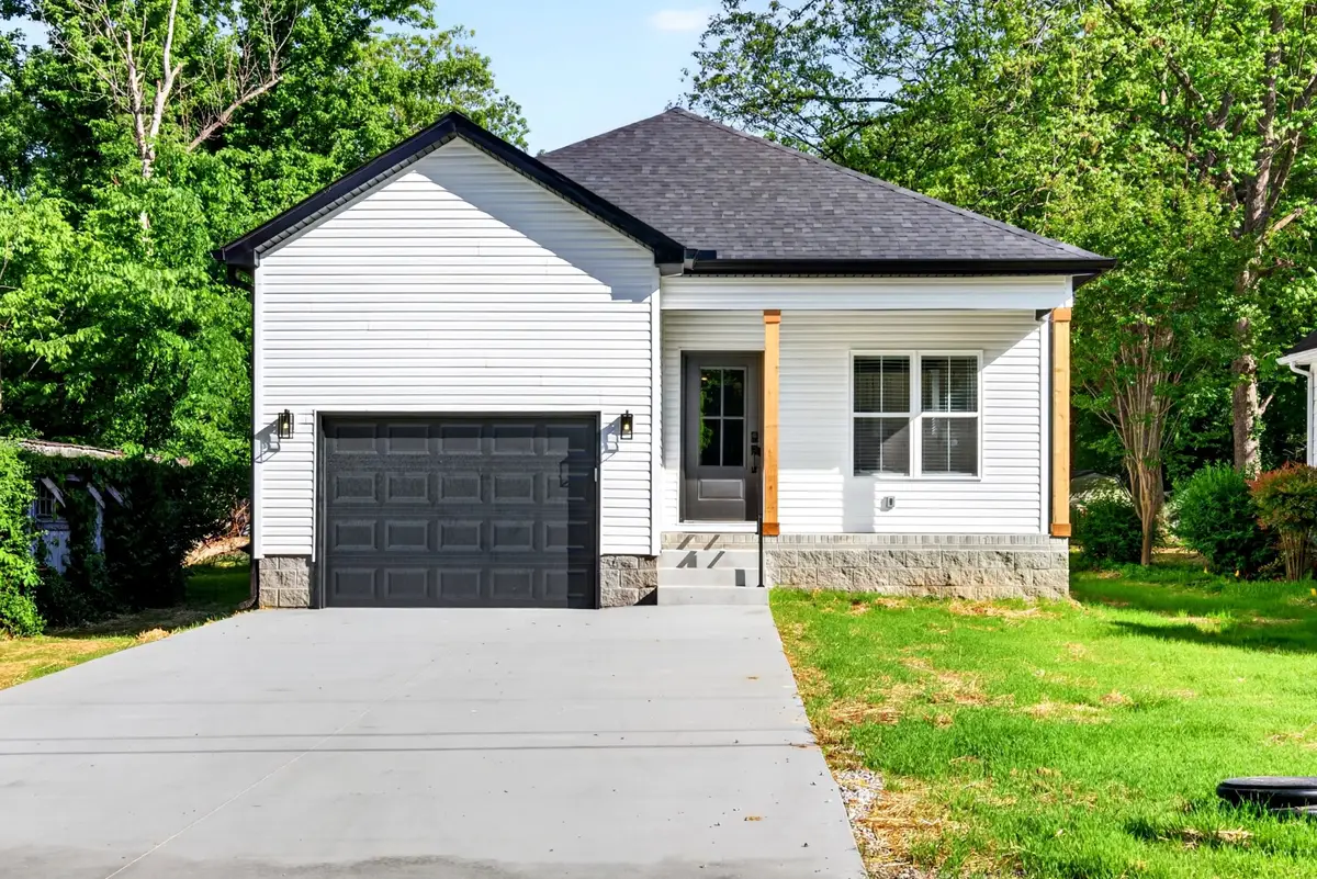 359 Third St, Guthrie, KY 42234 - #1