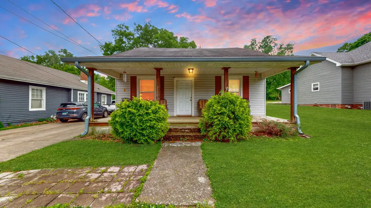 161 E Winchester St, Gallatin, TN 37066 - #1