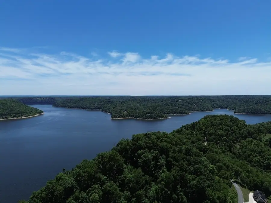 705 Harbor Pointe Dr, Silver Point, TN 38582 - #3