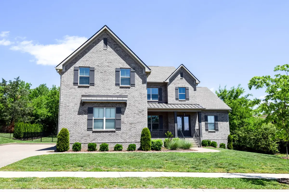 1002 Keeneland Dr, Gallatin, TN 37066 - #1