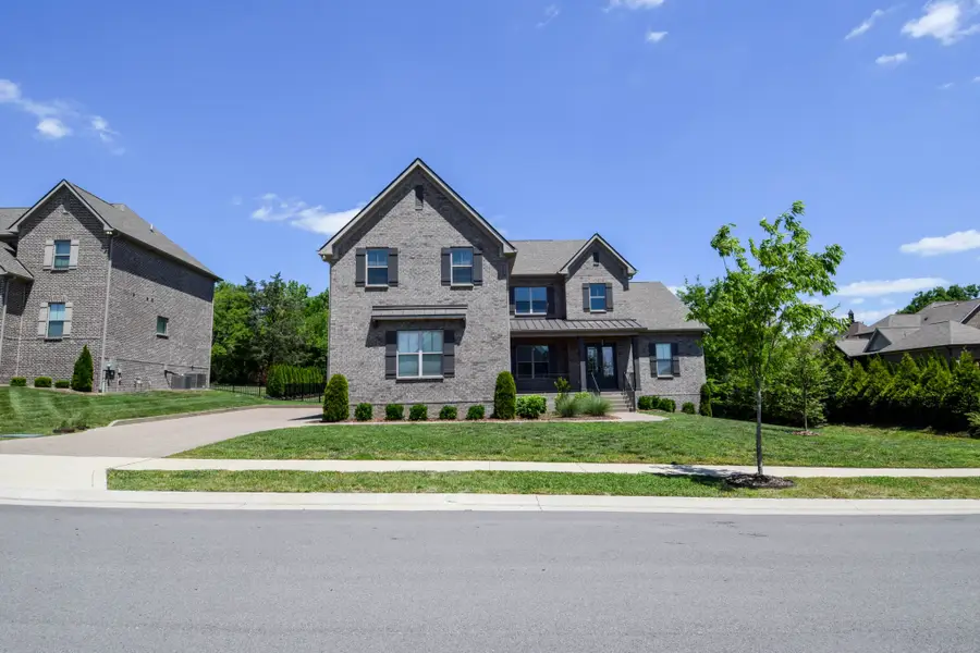 1002 Keeneland Dr, Gallatin, TN 37066 - #3