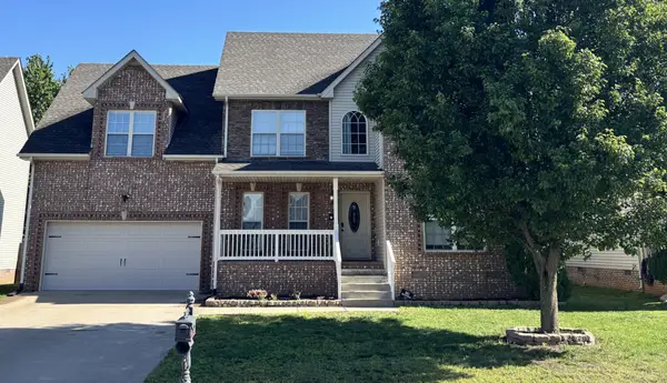 721 Cavalier Dr, Clarksville, TN 37040