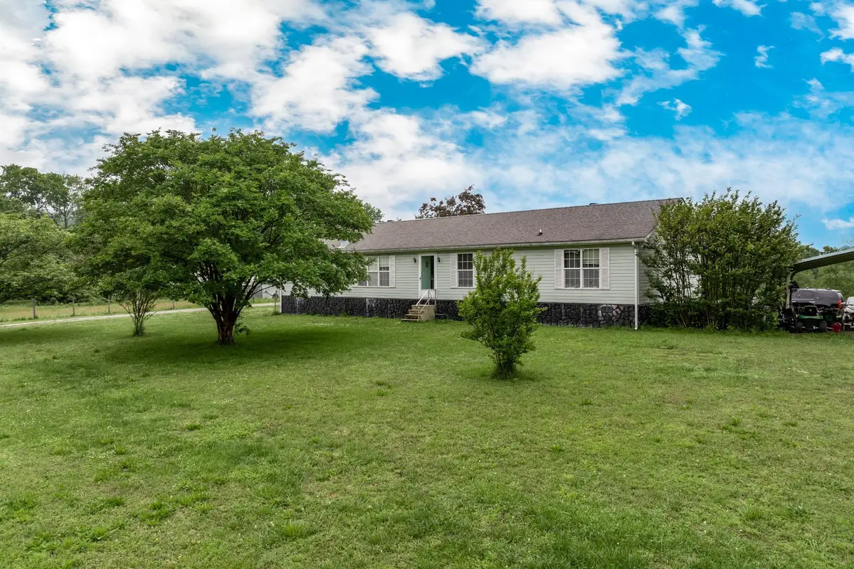 4870 Haley Ln, Columbia, TN 38401 - #1