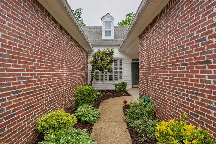 1050 Candlewick Court, Signal Mountain, TN 37377 - #3
