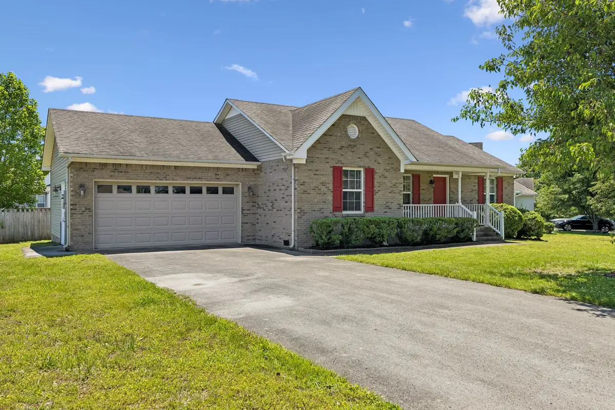 1921 Littleton Ct, Columbia, TN 38401 - #1