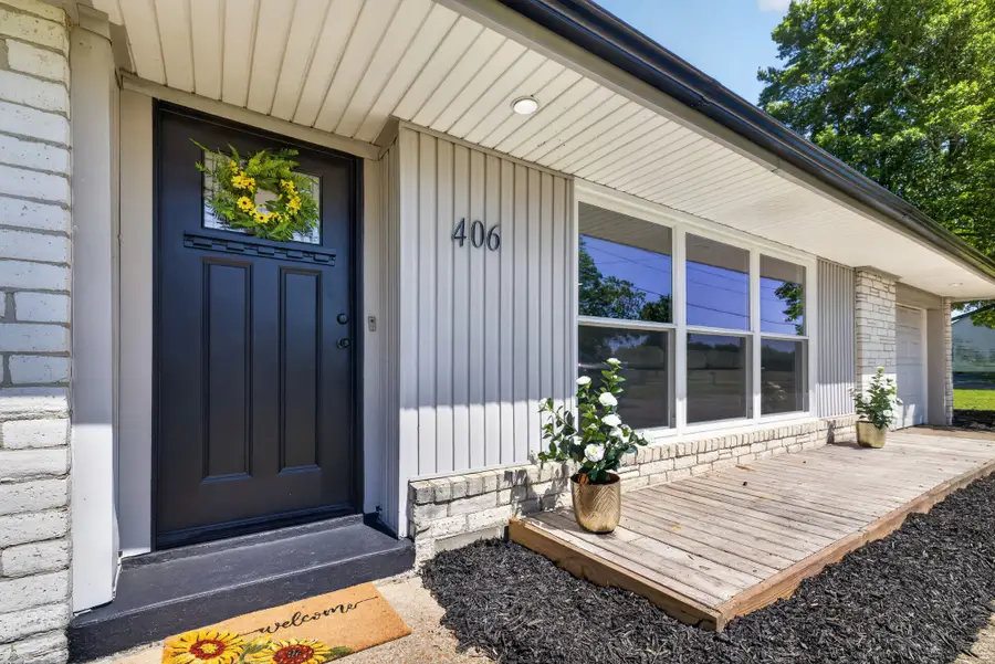 406 S Thompson St, Union City, TN 38261 - #3
