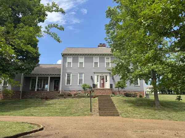 185 Clifftop Dr, Hendersonville, TN 37075