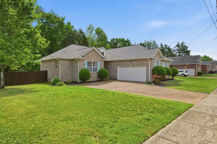 224 Solness Ave, Nashville, TN 37218 - #3