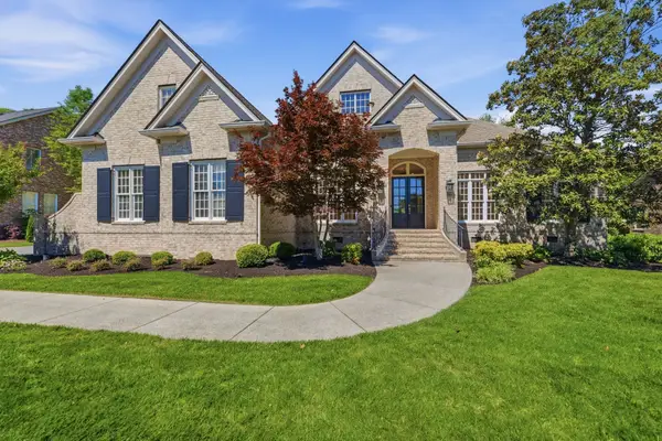 1735 Richbourg Park Dr, Brentwood, TN 37027